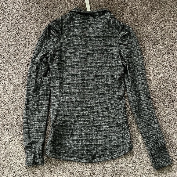 Lululemon 1/4 Zip - Picture 3 of 5